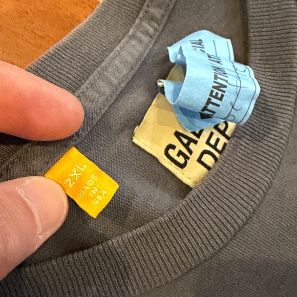 🏆 Used dry cleaned! Gallery Dept Charcoal Tee 2xl - Picture 5 of 6